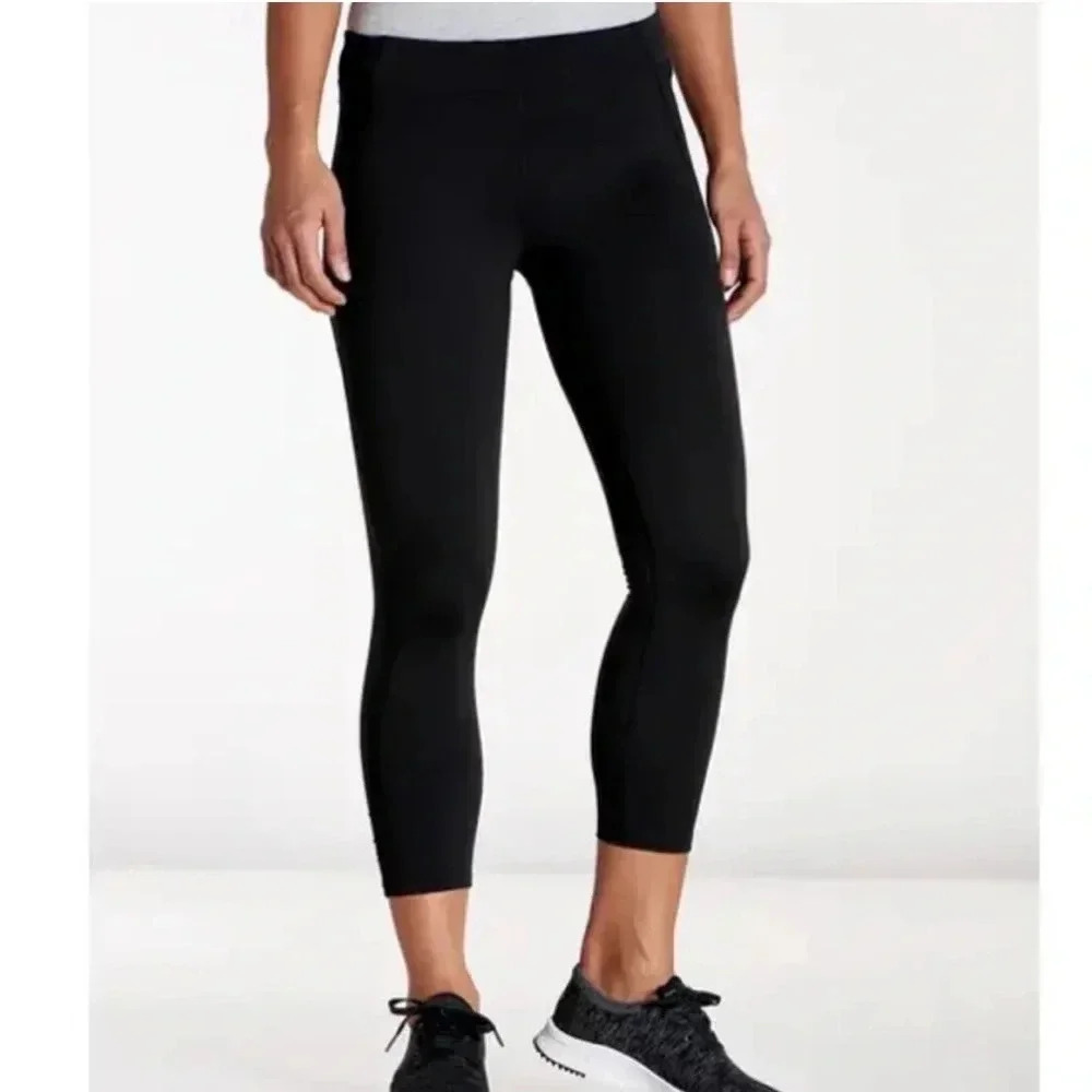 Toad &Co crop leggings back pockets